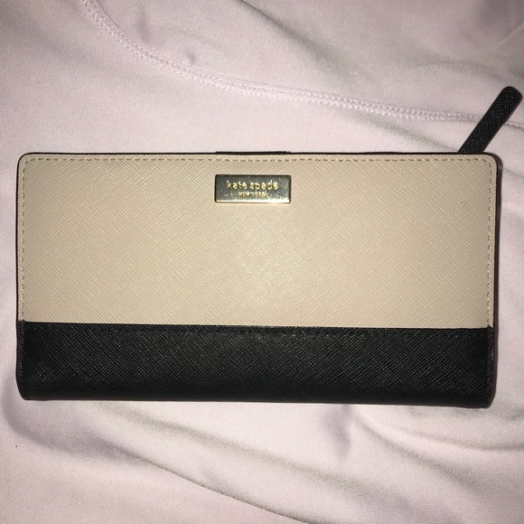 kate spade Handbags - Kate Spade Wallet